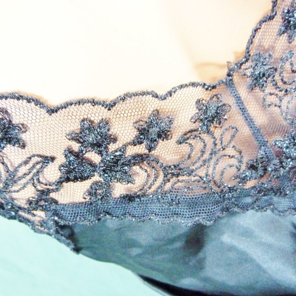 Victorias Secret Medium Babydoll Nighty Chemise - Picture 9 of 12